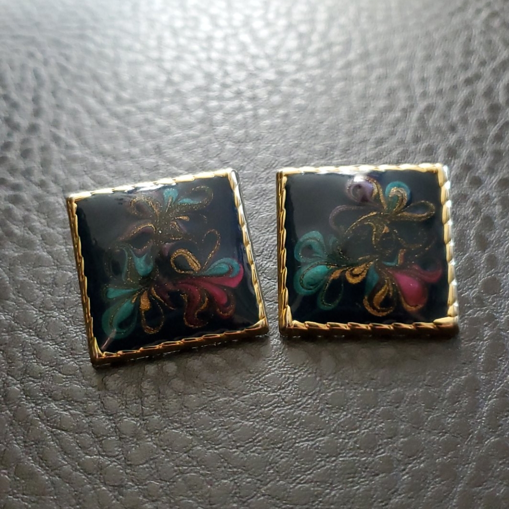 Vtg Earrings